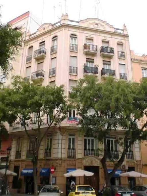 Young Penthouse Valencia Eksteriør billede